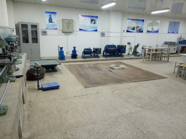 5B108 jianzhucailiaoshiyanshier guopeng  jiancheng.jpg