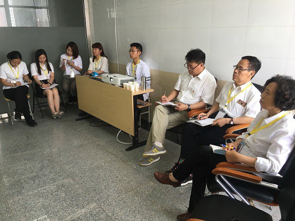 beat365领导和思政课教师集中观看全国高校思想政治理论课2018版教材使用培训班开班仪式直播 第 1 张