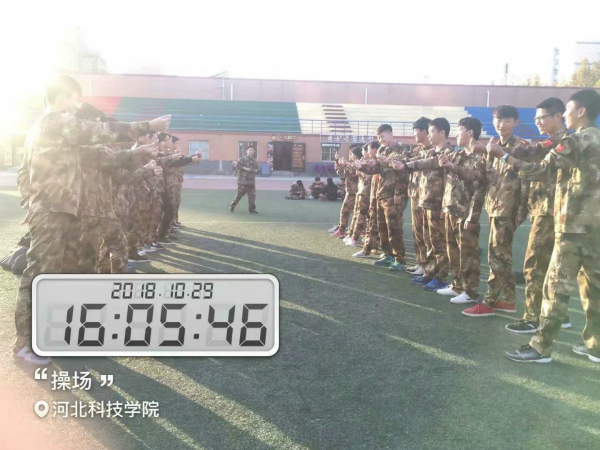 团队2_meitu_5.jpg