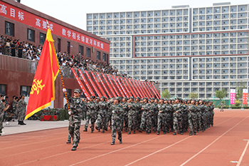 汽车.jpg
