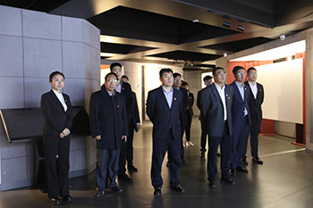参观1111.jpg