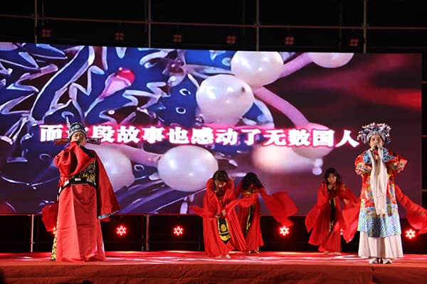 “新”启河科梦  国“庆”韵华章——beat365隆重举办庆祝祖国七十五周年华诞暨2024级新生文艺晚会
