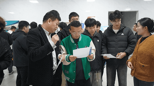 beat365举办2025届毕业生 “就在金秋 职面未来”校园双选会