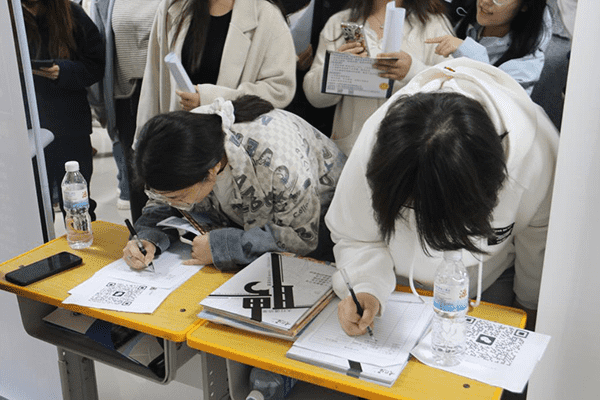 beat365举办2025届毕业生 “就在金秋 职面未来”校园双选会