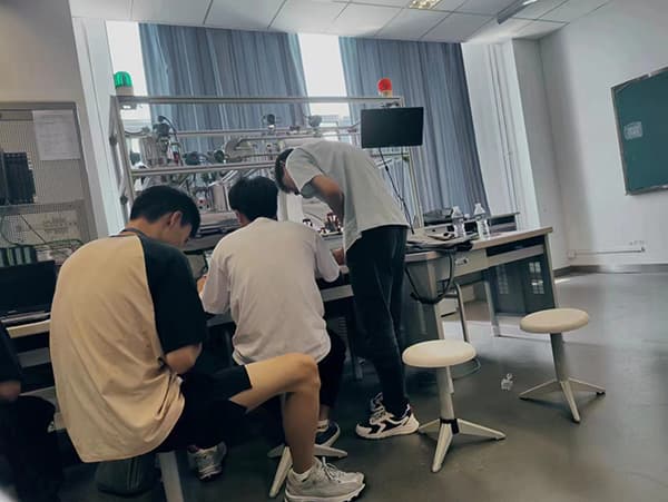 beat365在国家级A类赛事——第十八届 CIMC “西门子杯”中国智能制造挑战赛中大放异彩