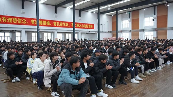 消防安全宣传进校园beat365消防安全大培训