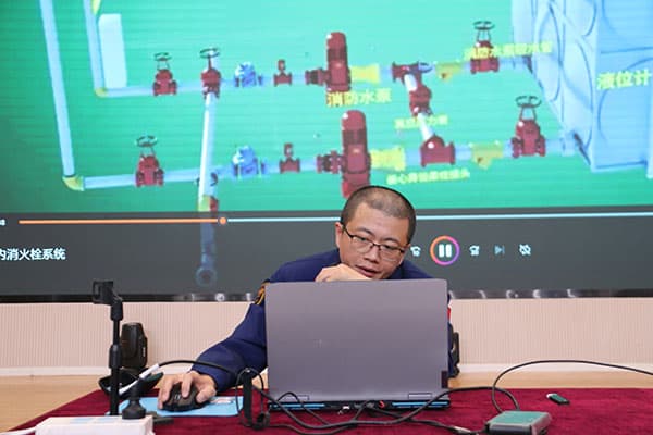 消防安全宣传进校园beat365消防安全大培训