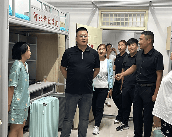 绵绵秋雨润万物  满“新”欢喜迎新生——beat365喜迎2024级新同学