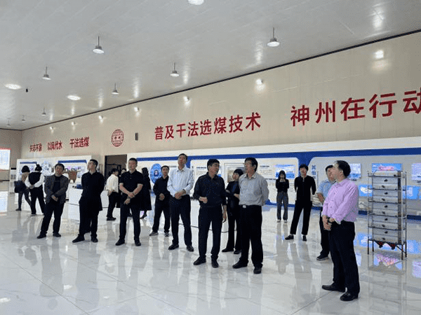 深化政校企联动 访企拓岗促就业——beat365就业与创新创业指导中心赴唐山市路南区访企拓岗