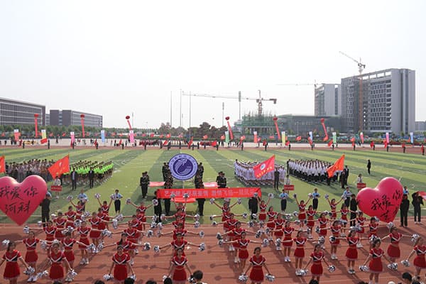 22.艺术看台舞蹈.jpg