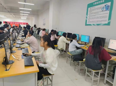 “机器之舞，仿真之韵”——设计大赛 第 1 张