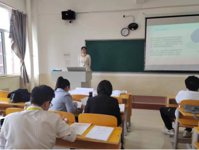 机械专业毕业生精彩答辩，展现四年学术之旅成果 第 2 张