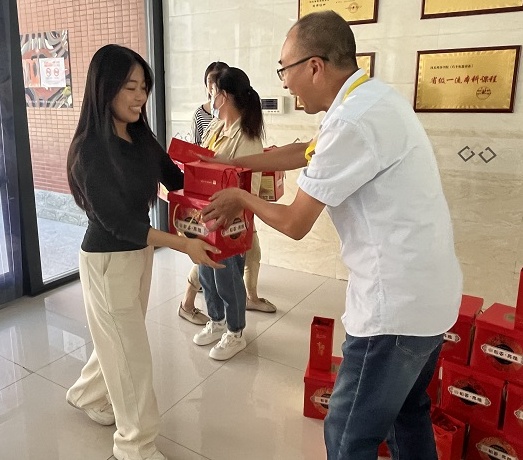 97b5ff913adcf5b5bde503f83122dc3_副本.jpg