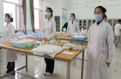 新生儿抚触大赛 第 1 张