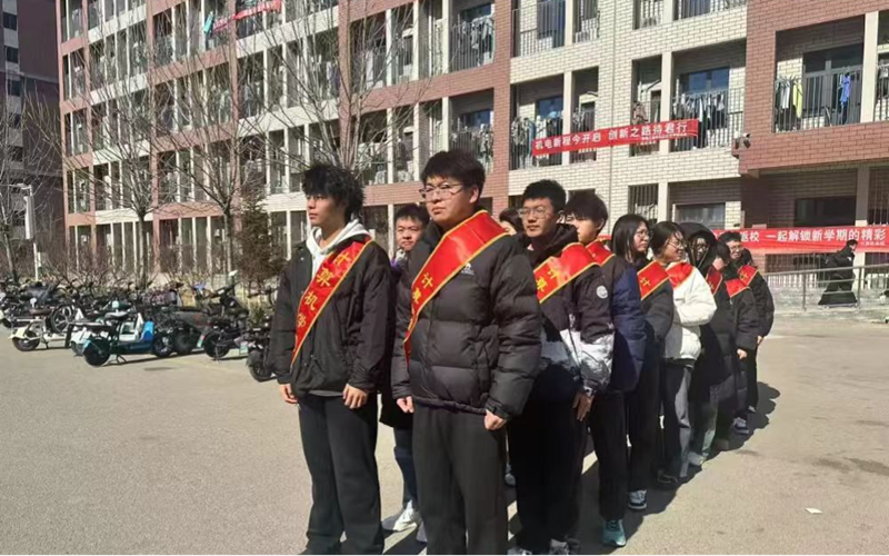 计算机学院-弯腰拾道德，低头捡文明 第 1 张