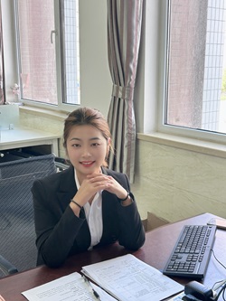 教学副院长李娜