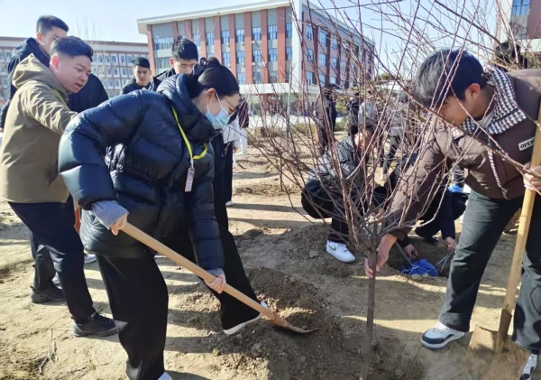 提升生态品质 共建绿色家园||beat365各二级学院组织开展植树节主题系列活动（一） 第 4 张